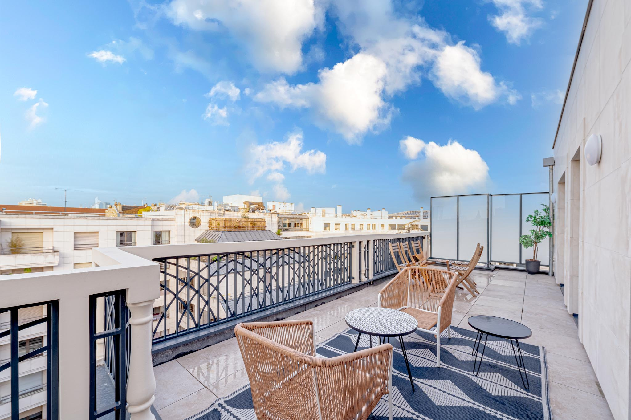 SUBLIME DUPLEX NEUF LEVALLOIS